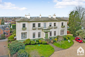 Photo 14- click for photo gallery